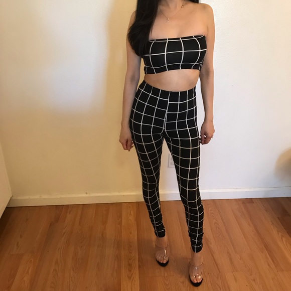 Carmin Black & White Leggings & Tube Top Set - Picture 4 of 8